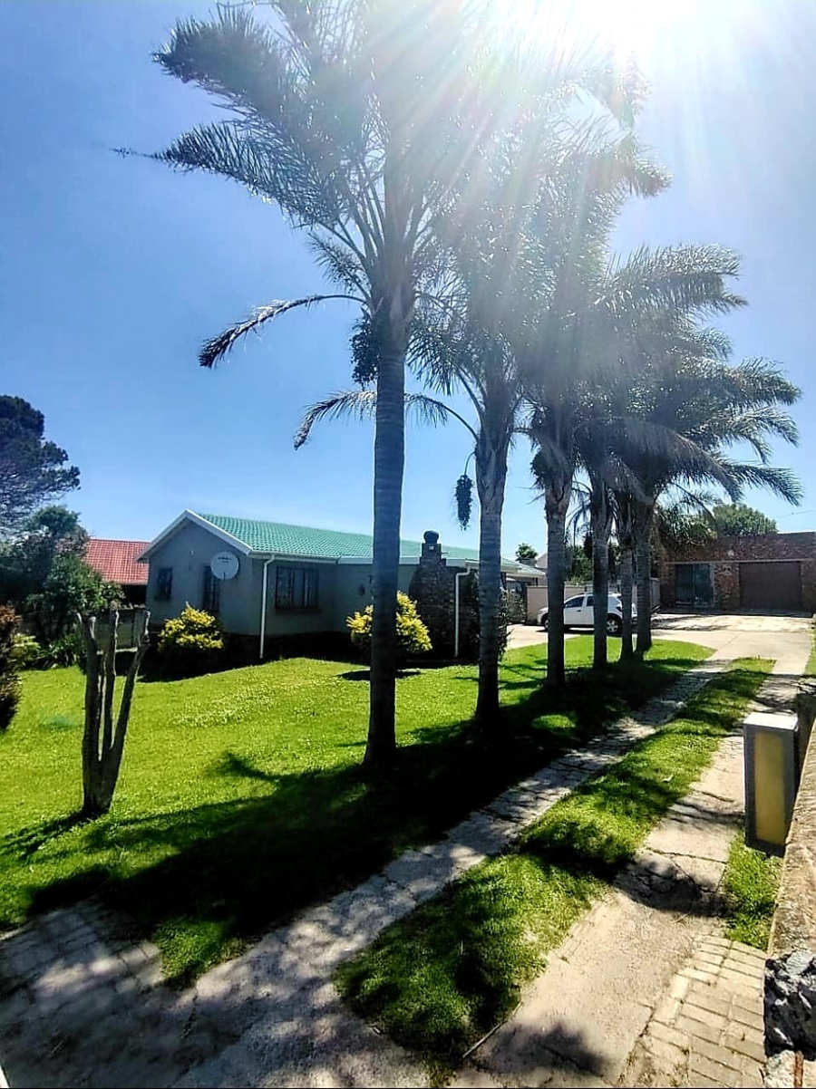 4 Bedroom Property for Sale in Amalinda Eastern Cape